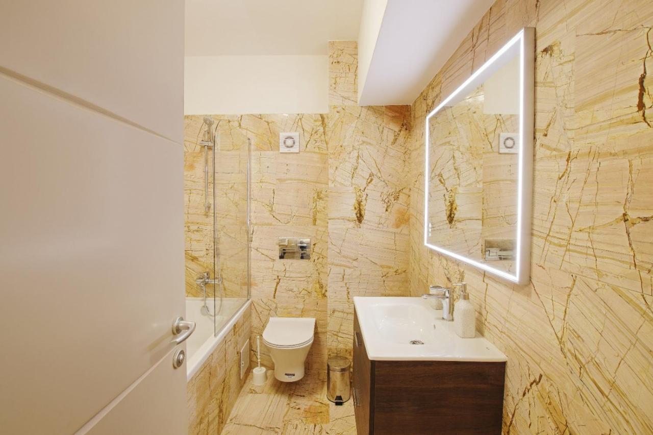 Himson-Beige Apartment Yaş Dış mekan fotoğraf